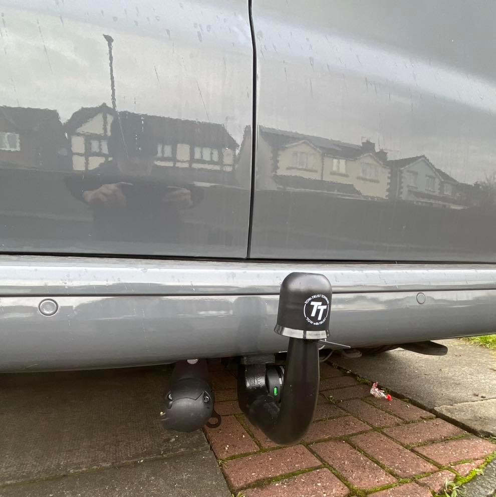 Van towbar, close up